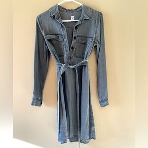 Gap grey chambray dress